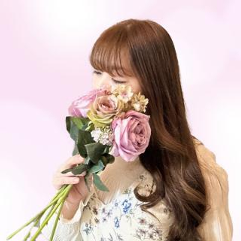 ライラアンジ先生（ヴェルニのプロフィール写真）